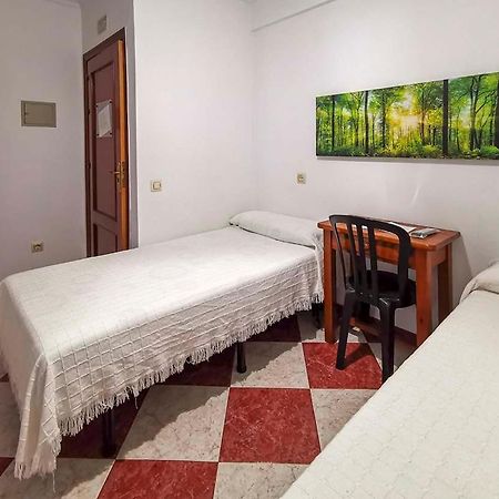 Pension Hidalgo 1 Utrera Extérieur photo