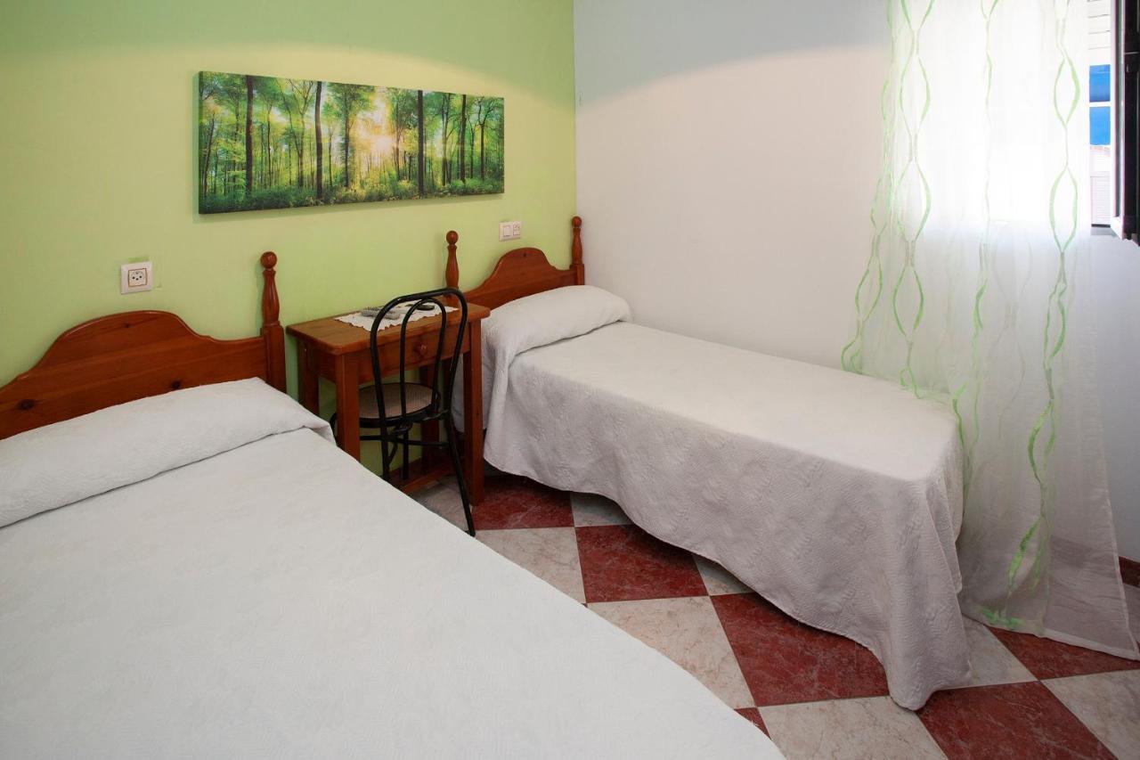 Pension Hidalgo 1 Utrera Extérieur photo